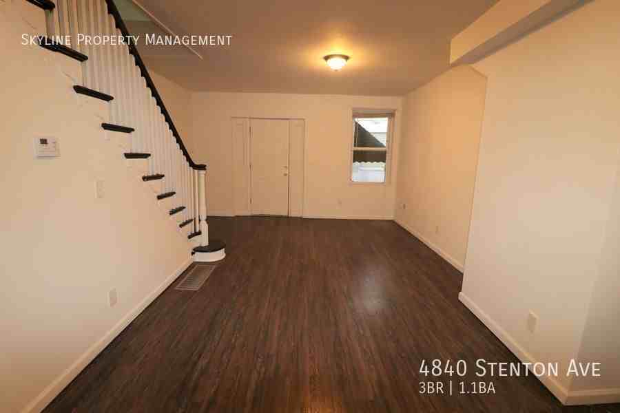4840 Stenton Ave - Photo 4 of 15