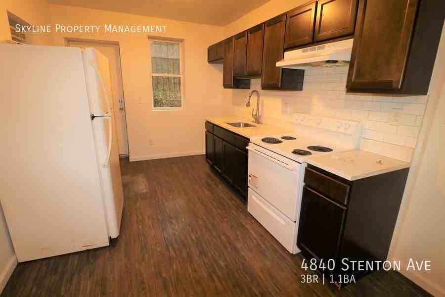 4840 Stenton Ave - Photo 5 of 15
