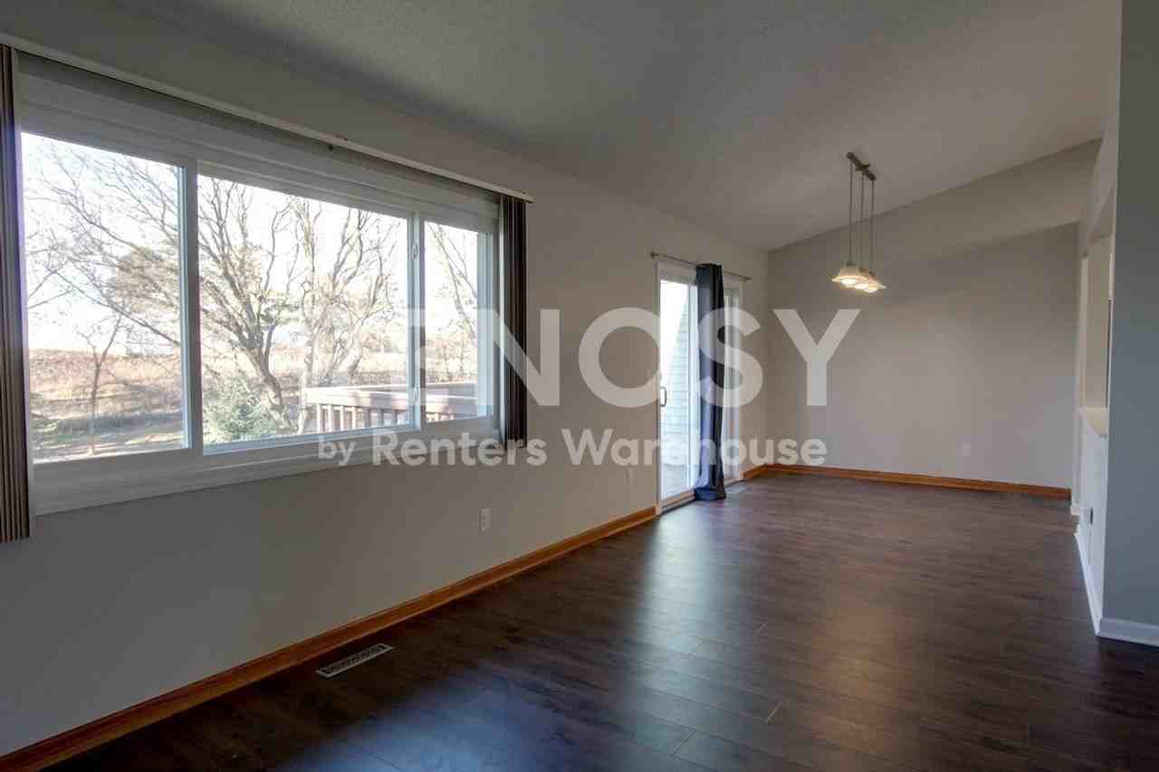6638 Kara Dr - Photo 5 of 18