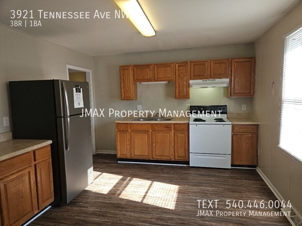 3921 Tennessee Ave Nw - Photo 5 of 12