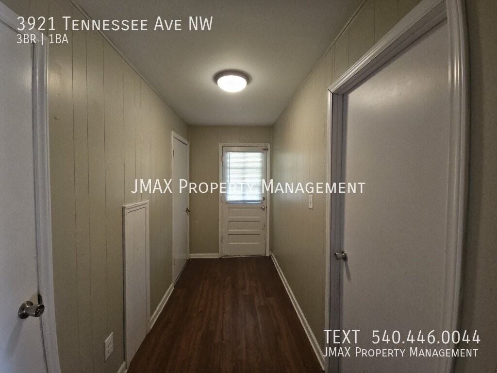 3921 Tennessee Ave Nw - Photo 6 of 12