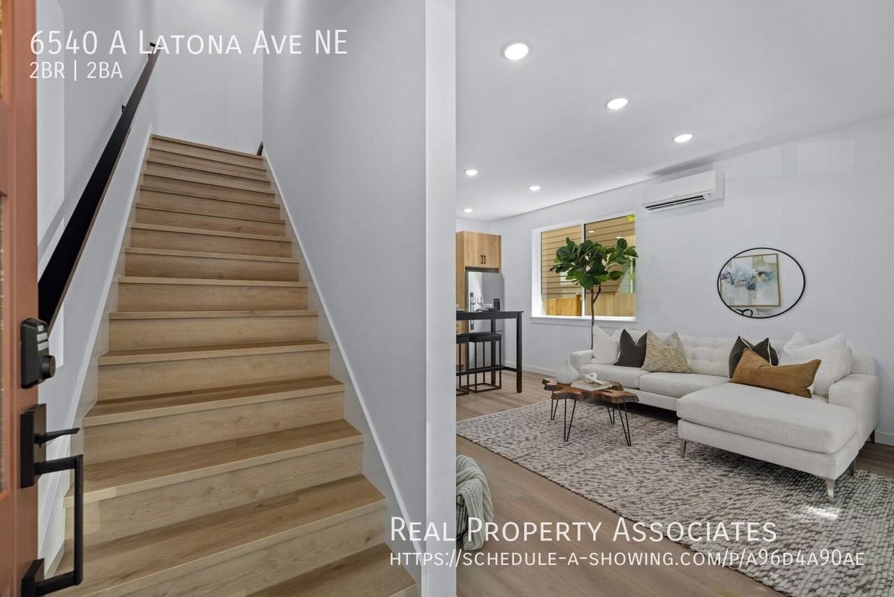 6540A Latona Ave Ne - Photo 5 of 34