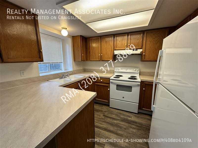 1351 N Garden St #ST - Photo 6 of 12