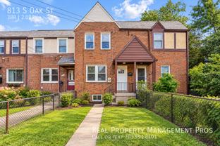 813 S Oak St - Photo 1 of 1