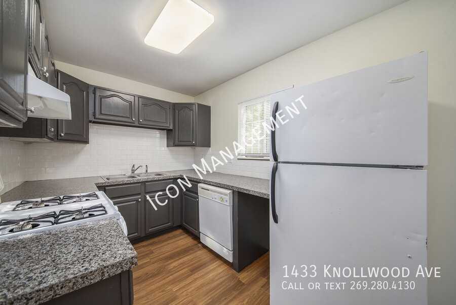 1433 Knollwood Ave #1433KNOLLW - Photo 6 of 21