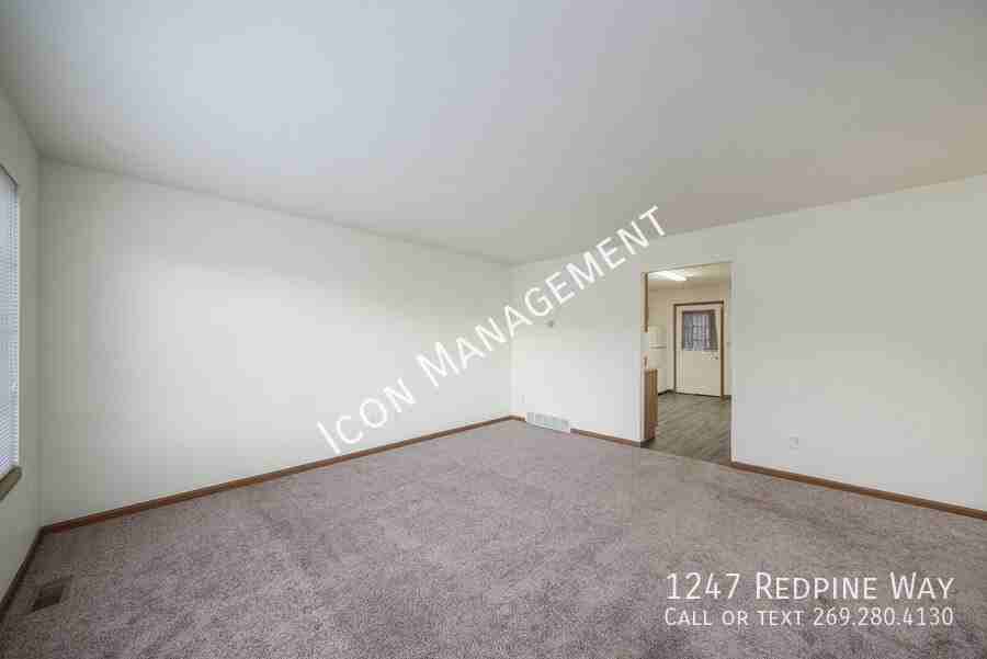 1247 Redpine Way #1247REDPIN - Photo 5 of 23
