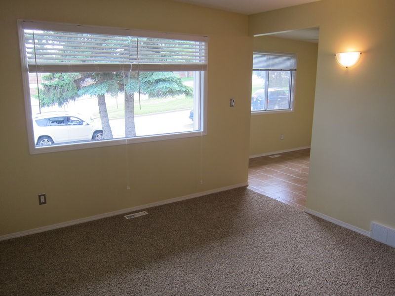 608 Southland Dr Sw - Photo 5 of 10