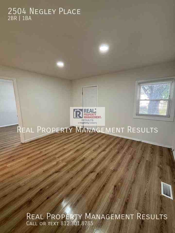 2504 Negley Pl - Photo 3 of 12