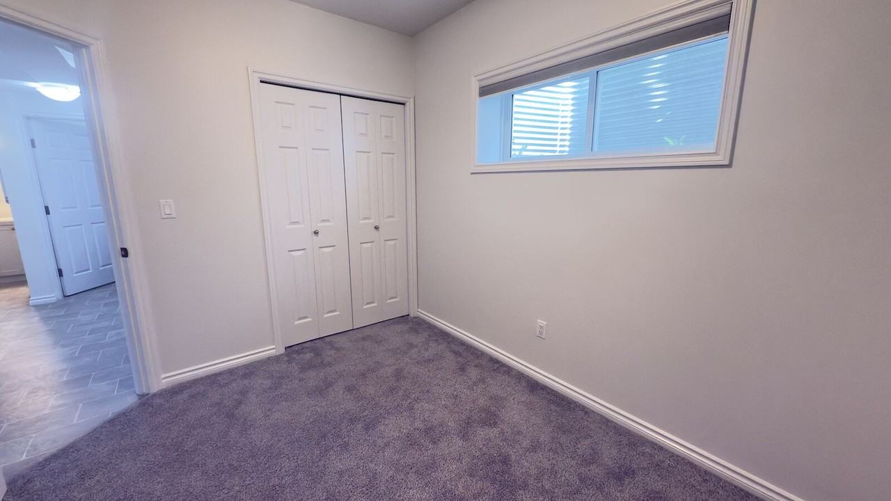1409 Erker Cres Nw - Photo 6 of 8