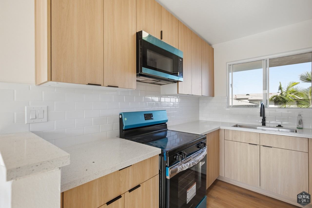 3401 Ocean Park Blvd #201 - Photo 3 of 19