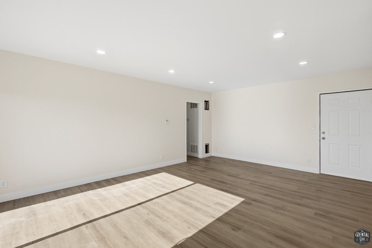 3401 Ocean Park Blvd #201 - Photo 7 of 19