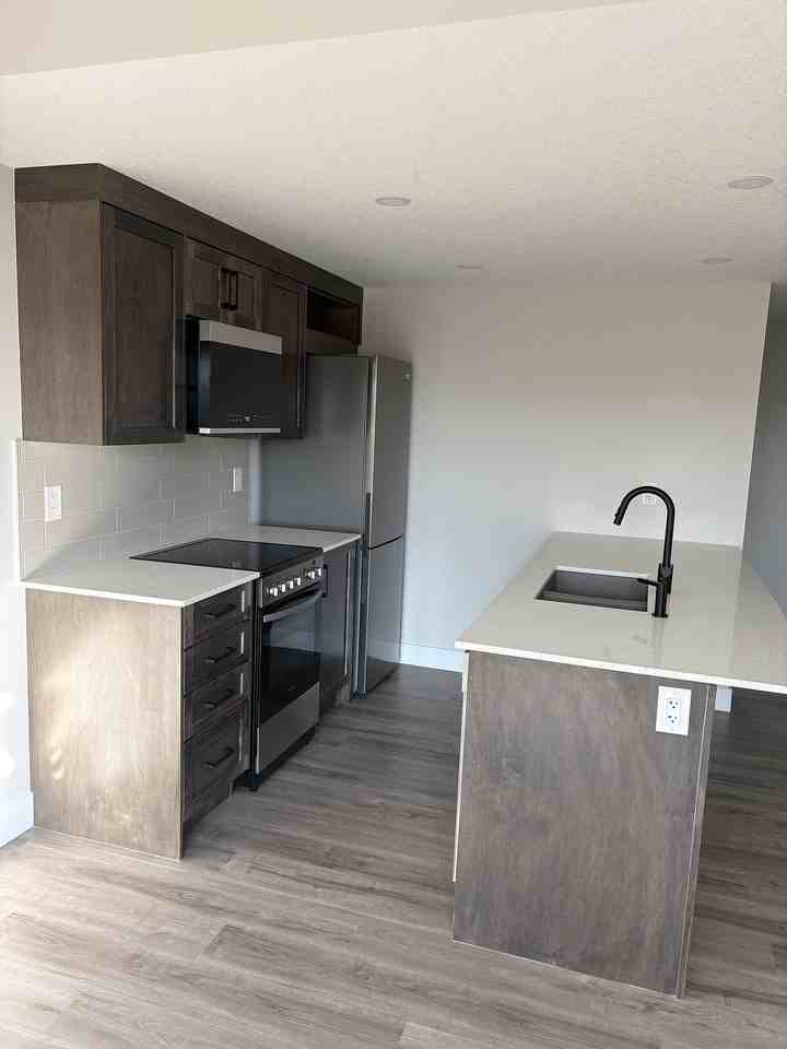 5004 Southwinds View Sw - Photo 3 of 12
