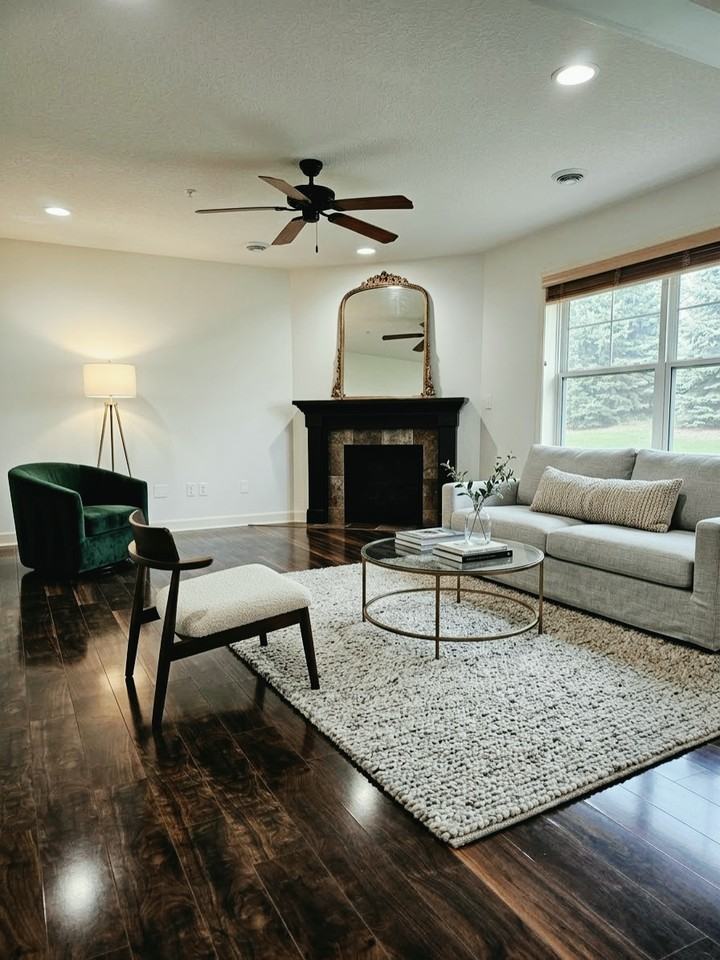 3437 Chestnut Ln - Photo 2 of 13