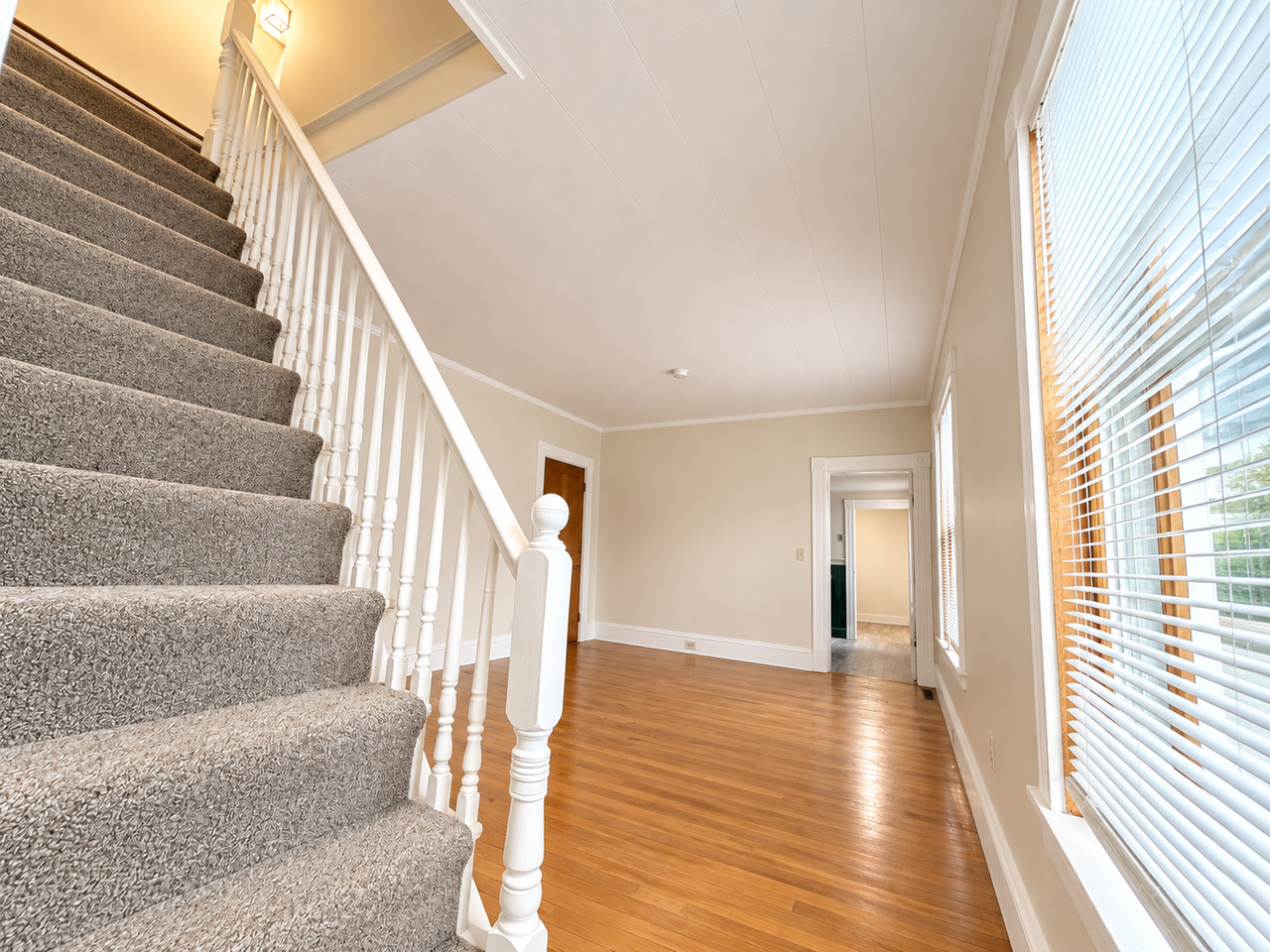 123 Chestnut St #2 - Photo 6 of 11