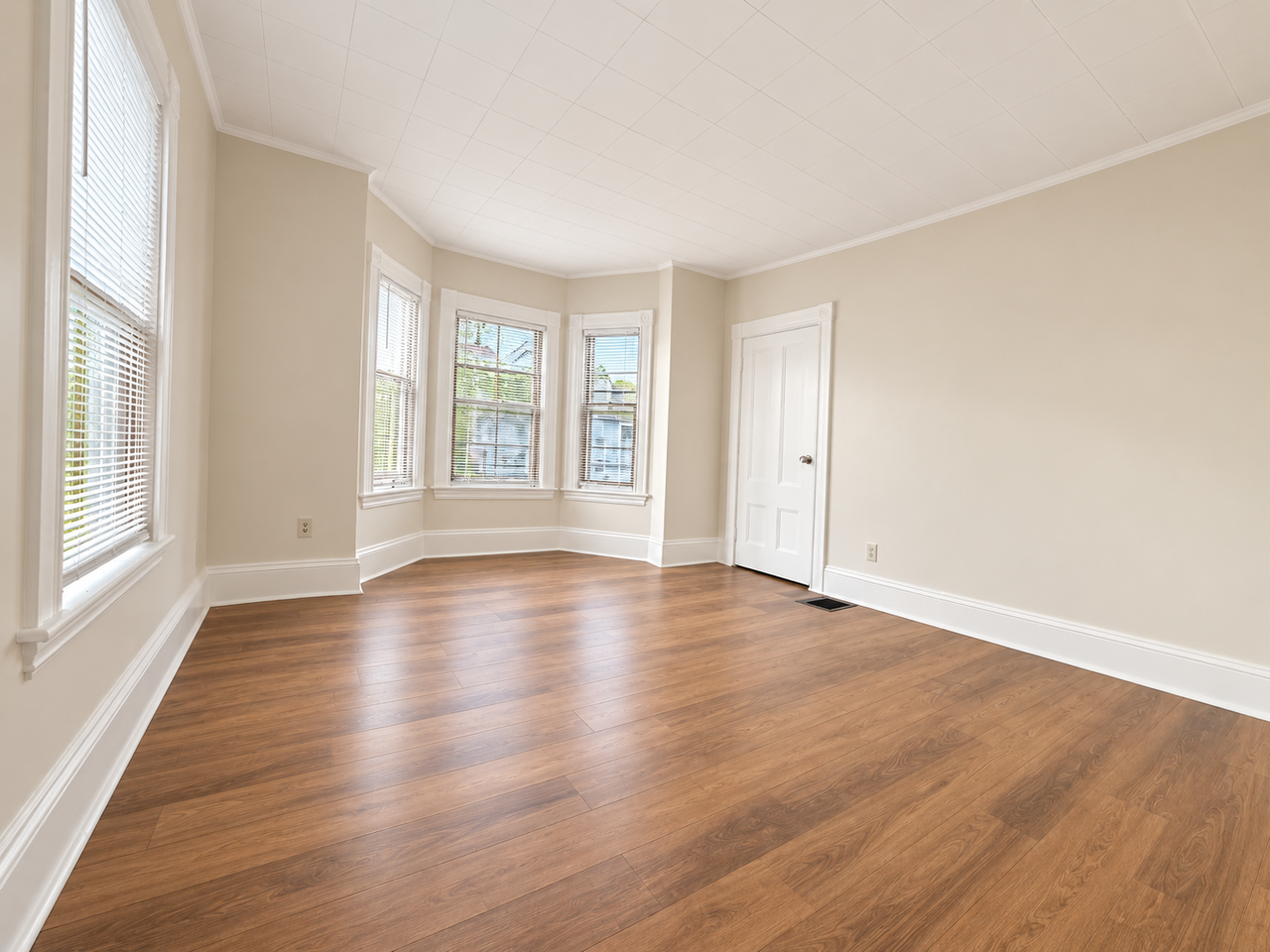 123 Chestnut St #2 - Photo 7 of 11