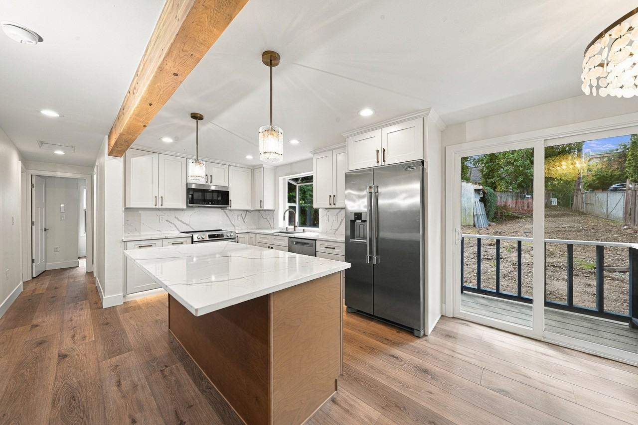 2305 Ne 95th St #NA - Photo 4 of 17