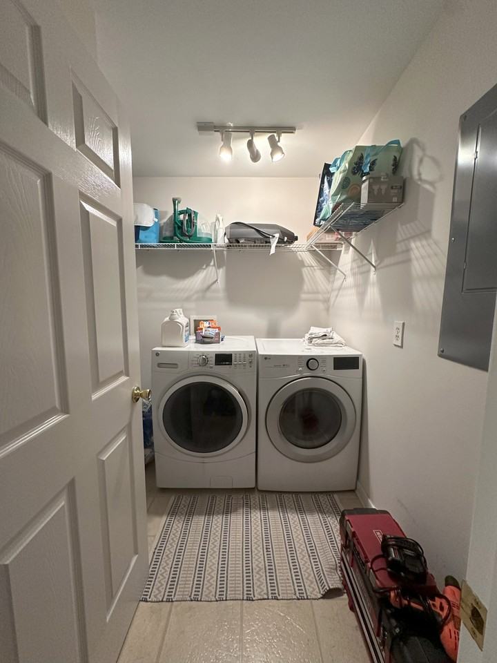 313 Lake Crest Ct #NA - Photo 5 of 14