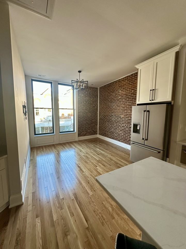 180 S Main St #180 - Photo 7 of 32