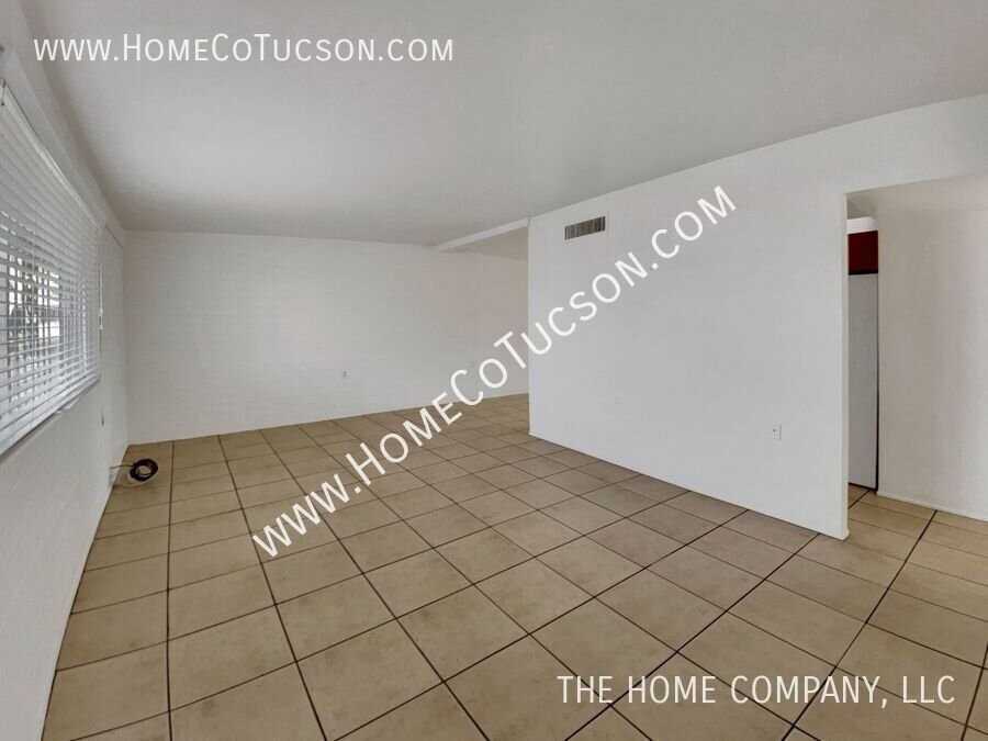 1302 E Louisiana Dr - Photo 7 of 34