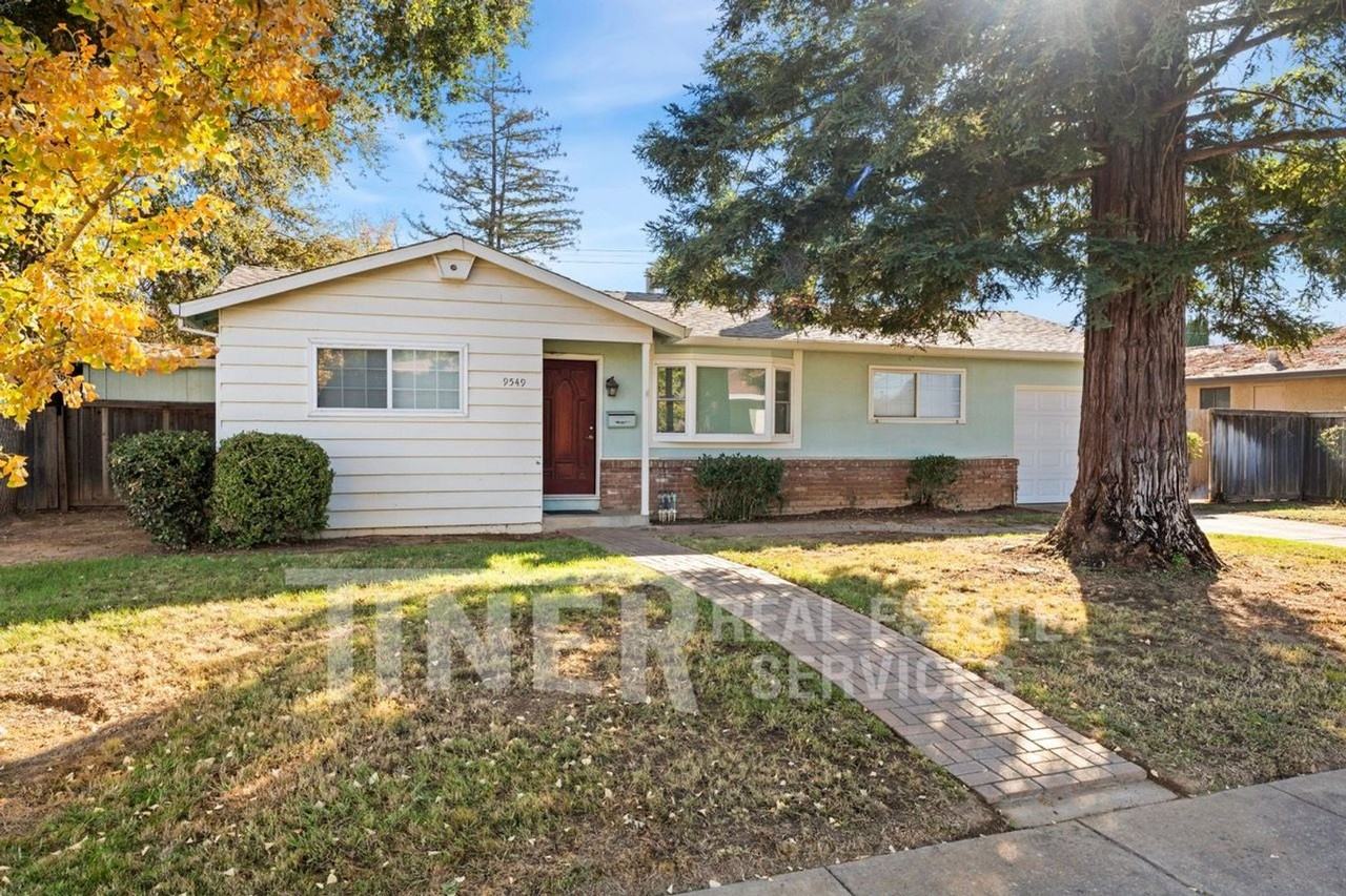 9549 Sara St - Photo 6 of 27