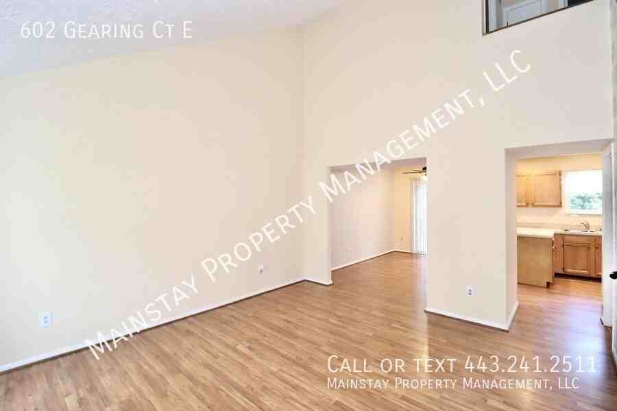 602 Gearing Ct E - Photo 2 of 35