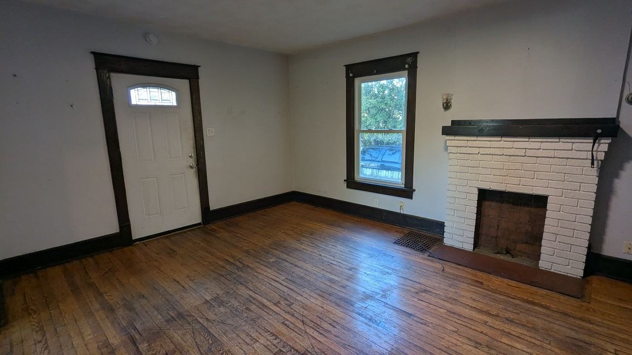 2310 7th St Sw - Photo 6 of 35
