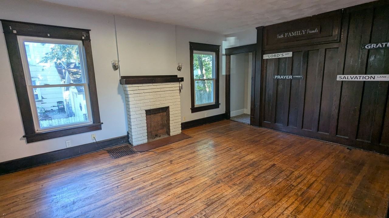 2310 7th St Sw - Photo 7 of 35