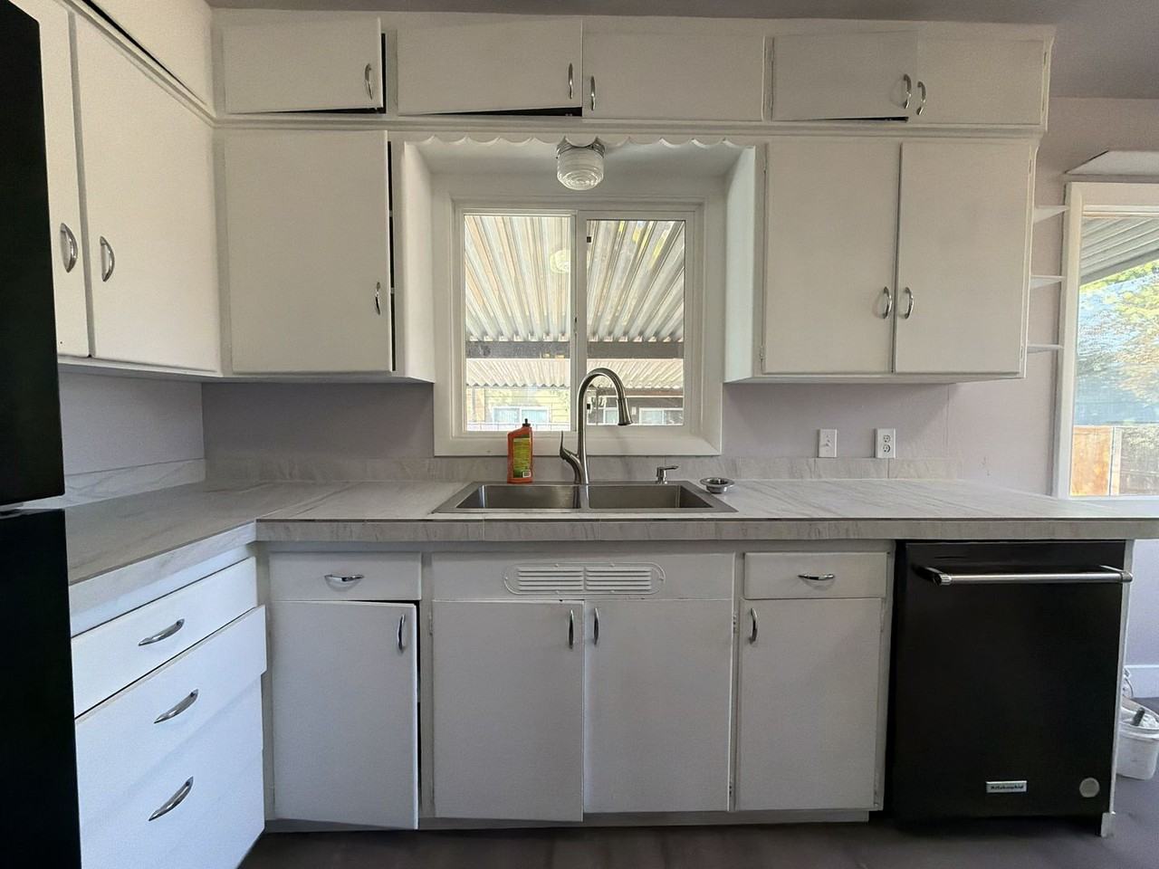 12101 Se Lincoln St - Photo 6 of 45