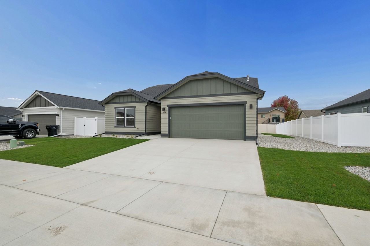 404 Needlegrass Ln - Photo 4 of 33