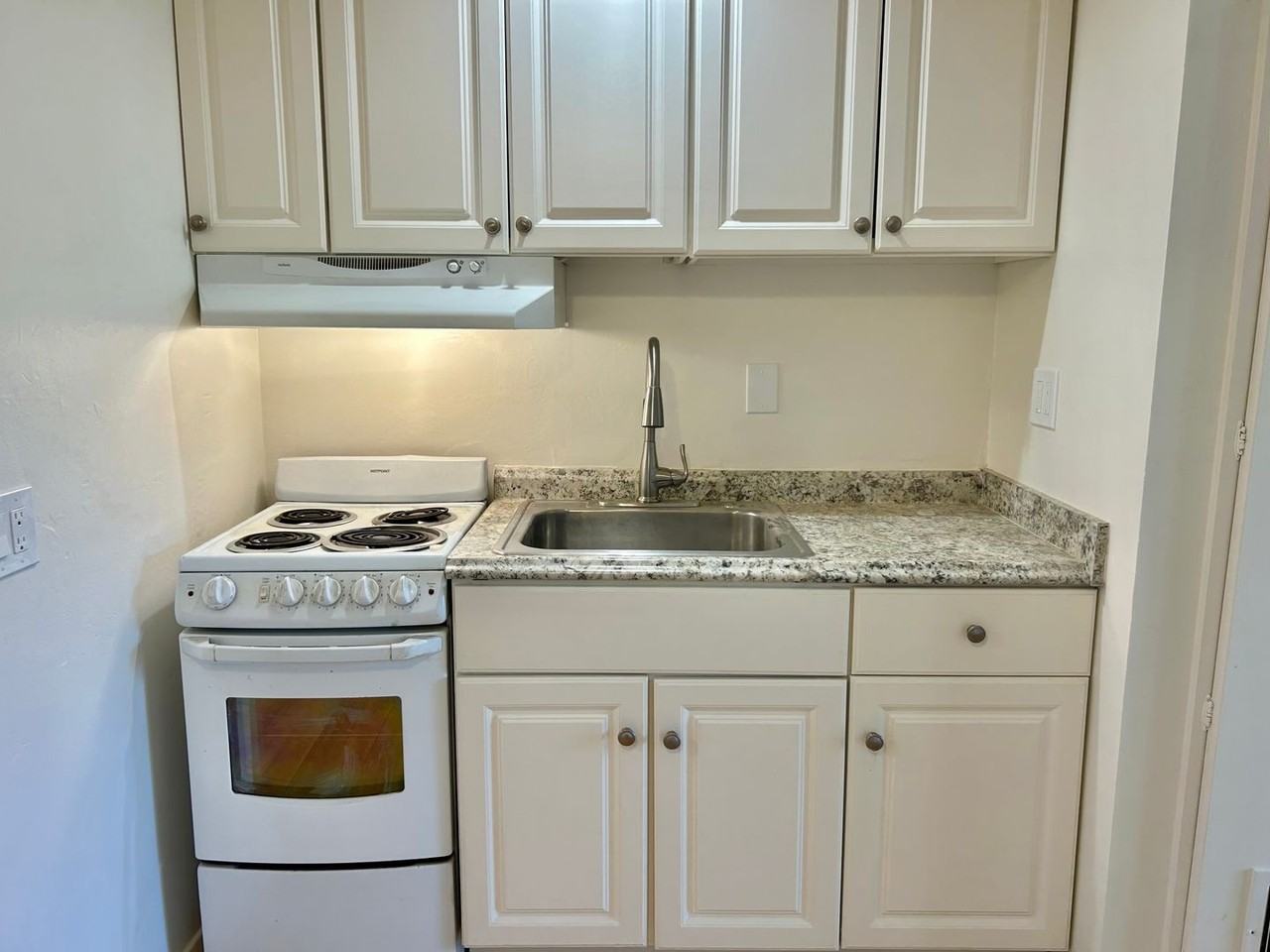 4390 Calle Real #G - Photo 5 of 19