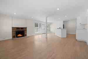 featured image of 1637 Irvine Ave