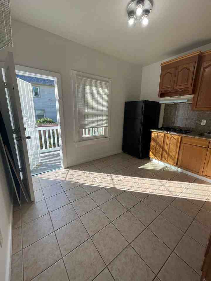 758 18th St #758 - Photo 3 of 46