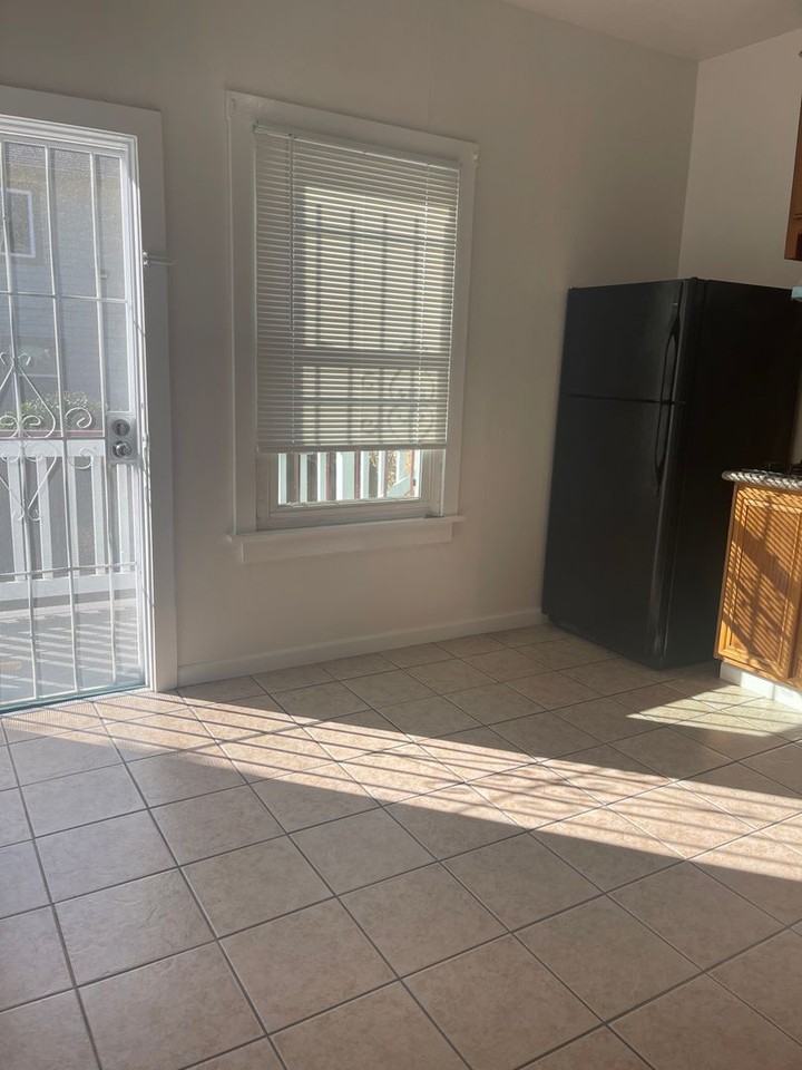 758 18th St #758 - Photo 6 of 46