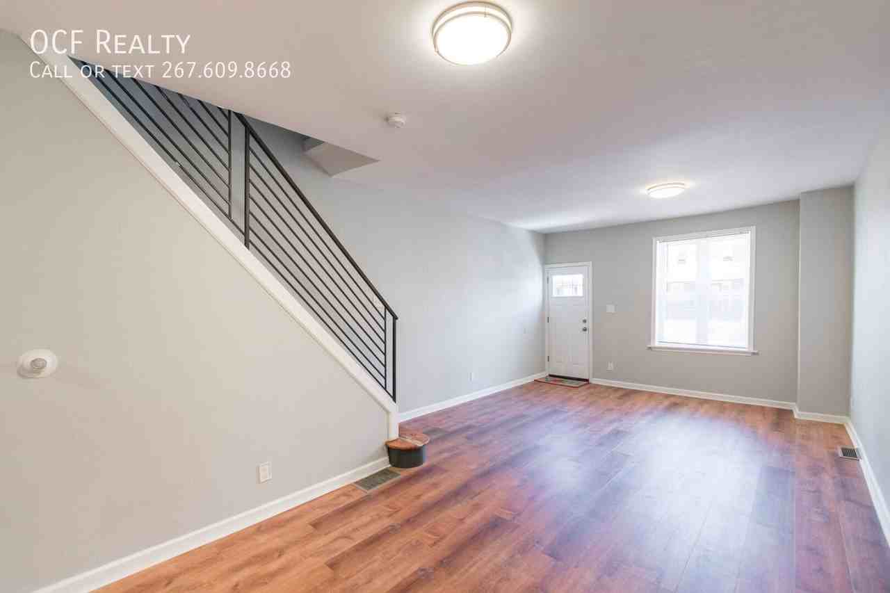 2260 E Cambria St - Photo 6 of 15