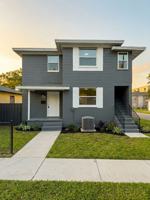 featured image of 1024 W 8th St