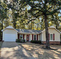 featured image of 11 Red Oak Pl