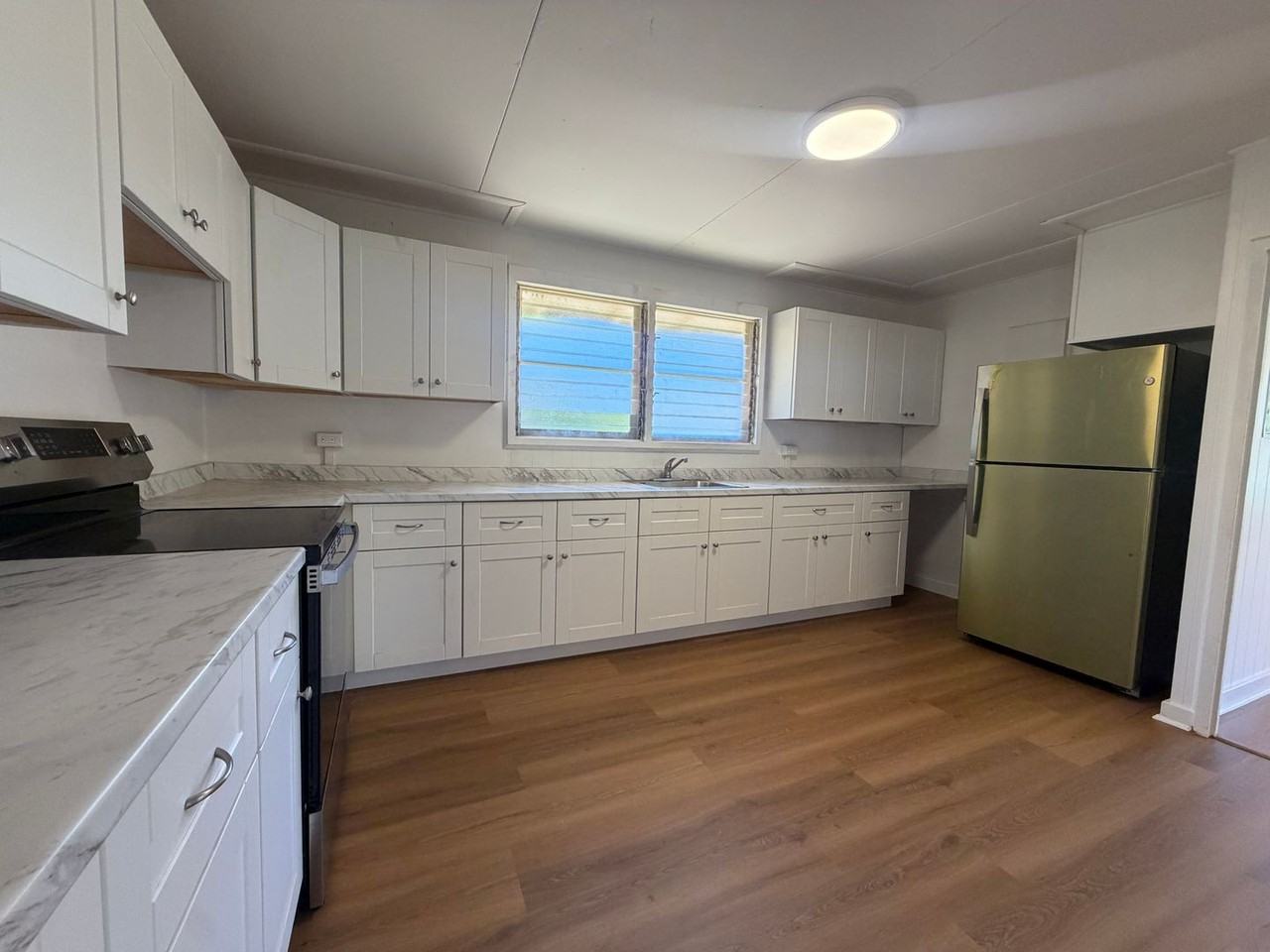 3816 Lower Honoapiilani Rd - Photo 2 of 27