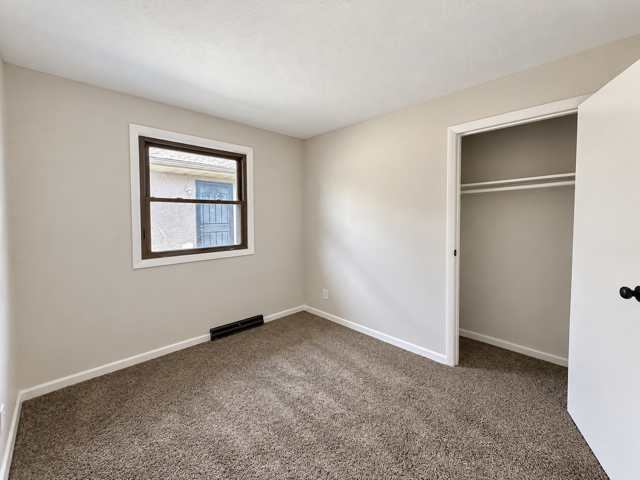 997 E 21st Ave - Photo 7 of 11