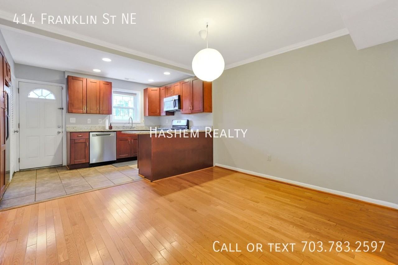 414 Franklin St Ne - Photo 7 of 18