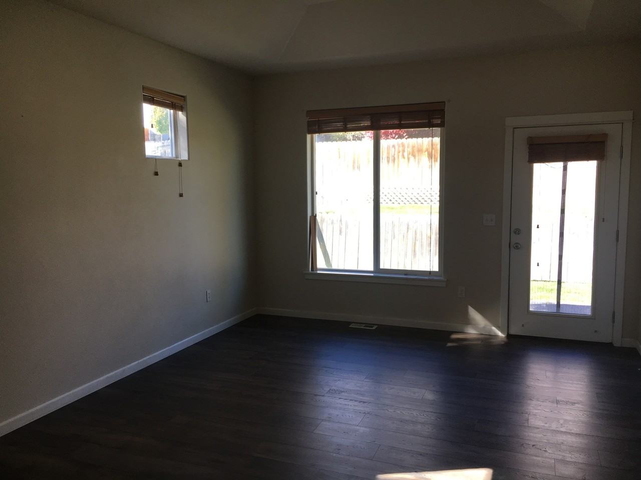 2847 Sawgrass Loop - Photo 5 of 11