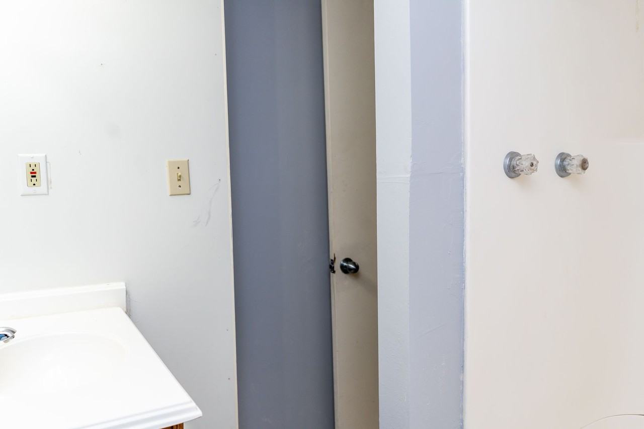 1113 Hamilton Way - Photo 7 of 18