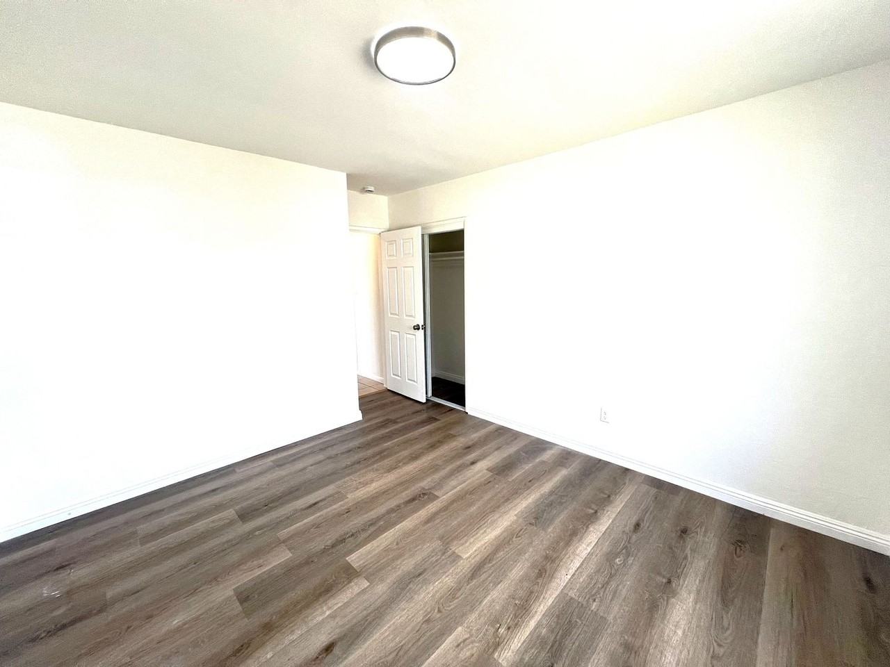 3165 Alameda Ct - Photo 7 of 28