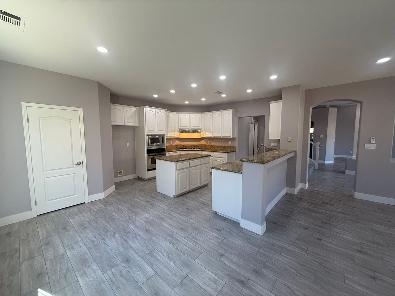 10814 Arden Villa Dr - Photo 4 of 17