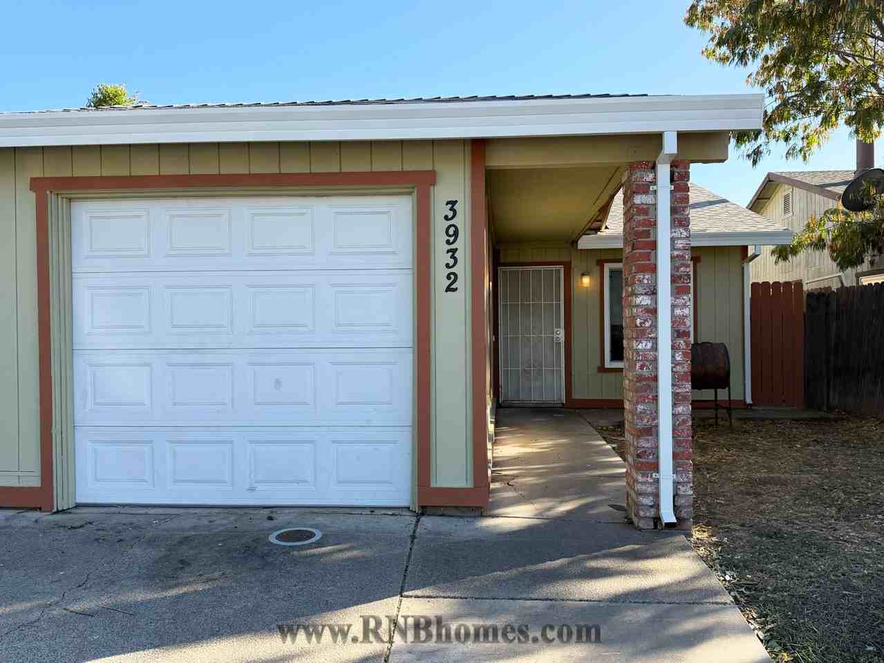3932 Renick Way - Photo 2 of 16