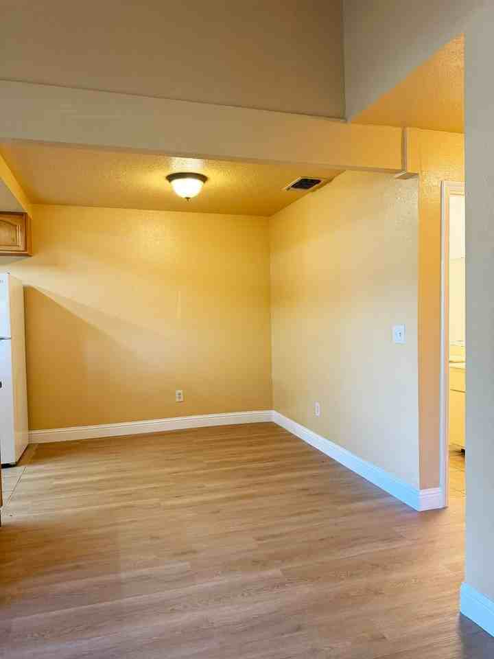 3932 Renick Way - Photo 5 of 16