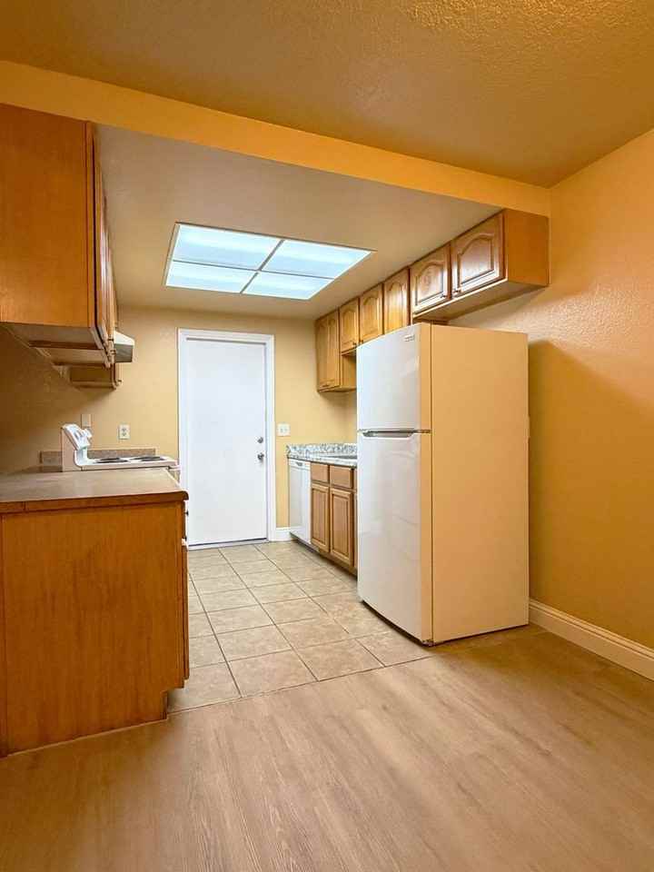 3932 Renick Way - Photo 7 of 16