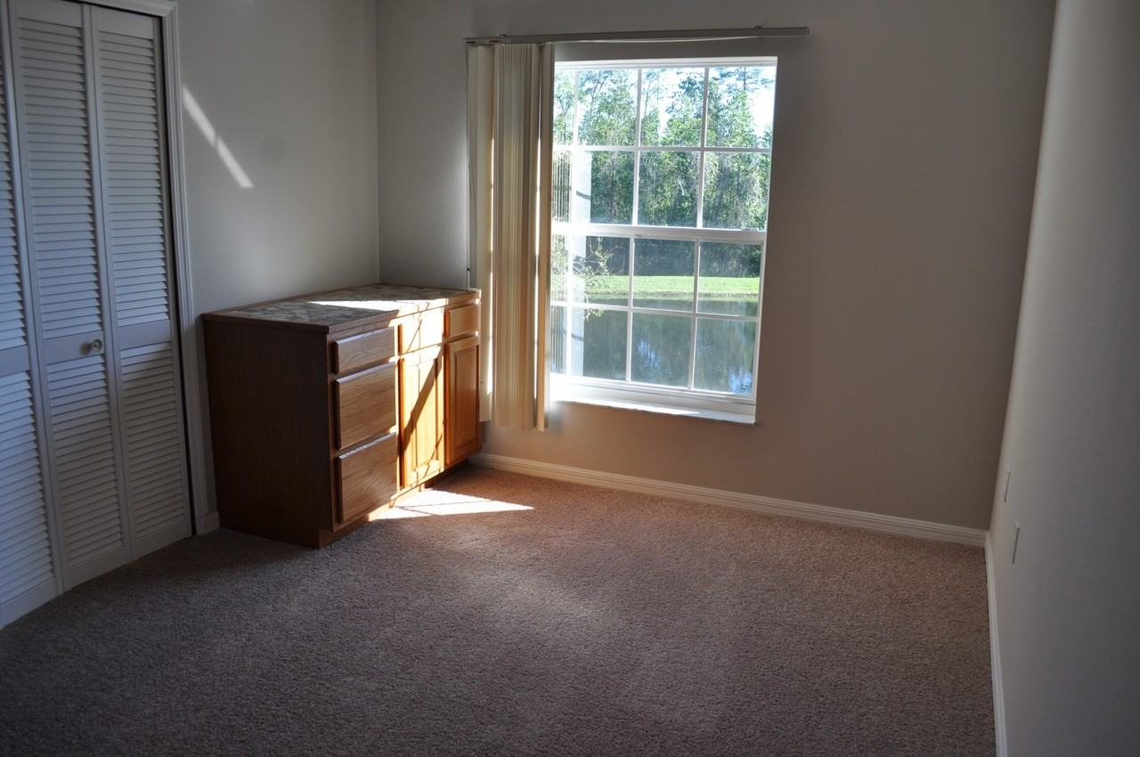 13161 Liberty Square Dr - Photo 4 of 19