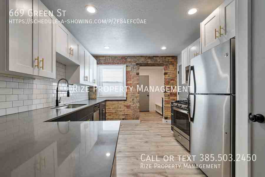 669 Green St - Photo 6 of 11