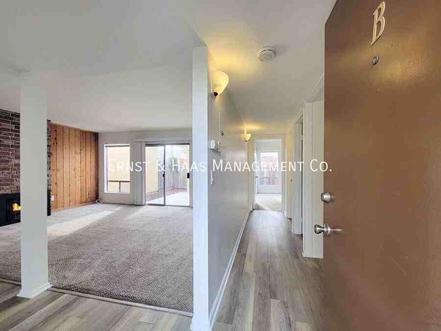 2105 Huntington St #B - Photo 2 of 28