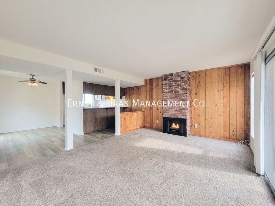 2105 Huntington St #B - Photo 5 of 28